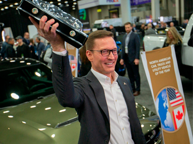 ¡Dodge Charger es el ganador del Auto del Año en NorteaméricaTM 2026!